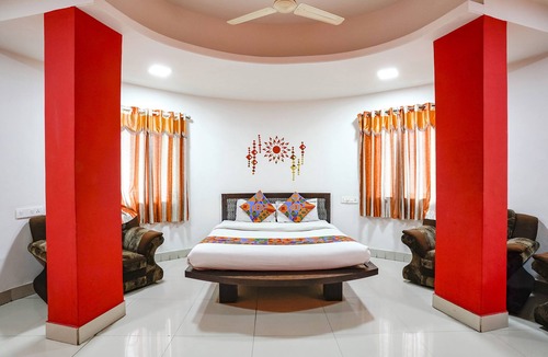 Nashik Hotel | Fabexpress Sai Lodging