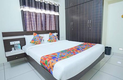 Vandavasi Hotel | Fabexpress Srinivasan Apartment