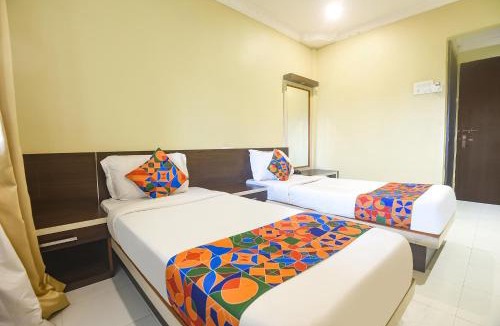 Pajifond Hotel | FabExpress Sunrise