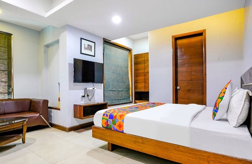 J B Nagar Hotel | Fabexpress We Stay