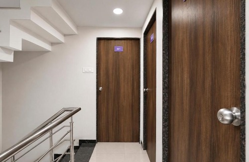 Cidco Hotel | FabHotel Aarvi Inn