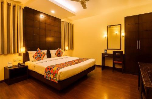 Kalkaji Hotel | FabHotel Aashraye