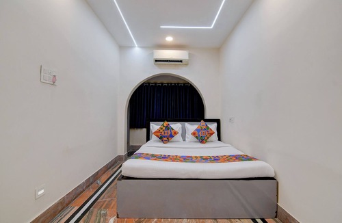 Kolkata Hotel | FabHotel Airport View - Nr. Kolkata Airport
