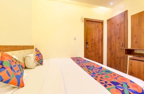 Kota Hotel | FabHotel Aishwarya