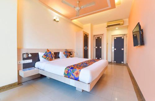 Adarsh Nagar Hotel | FabHotel Apex Intercontinental - Nr Pink Square Mall