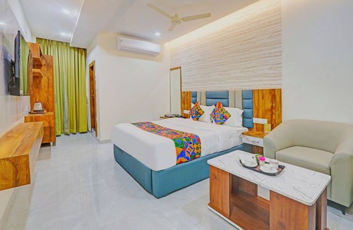 Warangal Hotel | Fabhotel arjun residency - Near Kazipet junction railway station