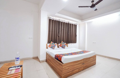 Thergaon Hotel | Fabhotel Arusai Inn