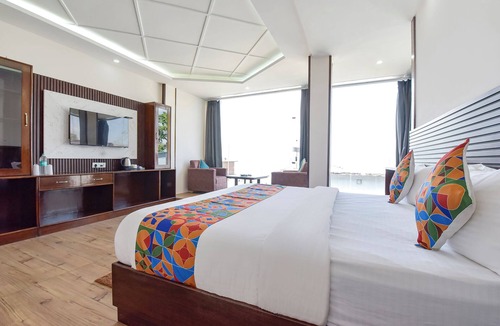 Kempty Range Hotel | Fabhotel Burans Residency