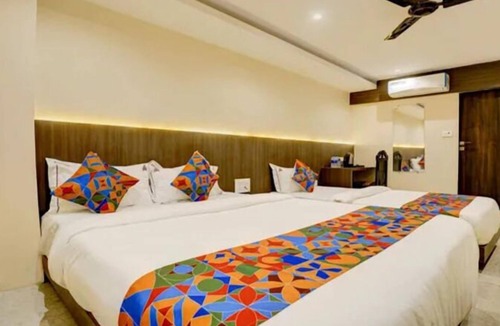 Goregaon West Hotel | Fabhotel Casa Royal Residency
