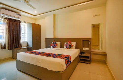 Yelahanka Hotel | Fabhotel Champion Gateway