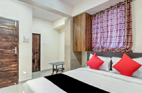 Bandra West Hotel | Fabhotel Crystal Luxury Inn