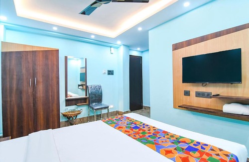 South Dum Dum Hotel | FabHotel D Park - Nr Dum Dum Junction