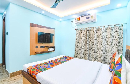 South Dum Dum Hotel | FabHotel D Park - Nr Dum Dum Junction