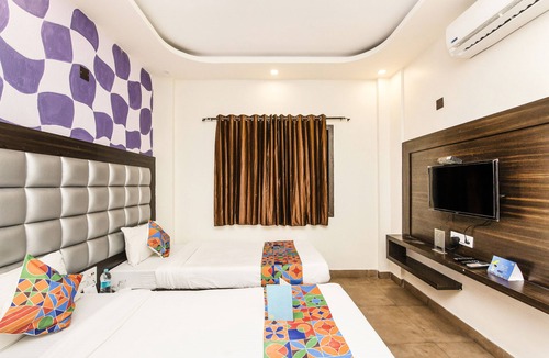 Kolkata Hotel | FabHotel De Sivalika