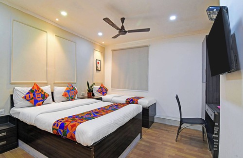 Taltala Hotel | Fabhotel Demattrie Budget
