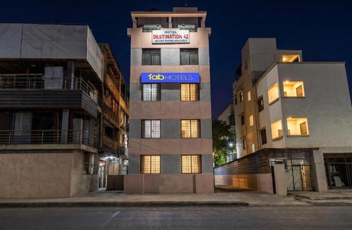 Kharadi Hotel | FabHotel Destination 42 - Nr Pheonix Mall