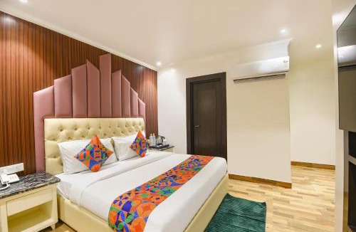 Safdarjung Enclave House | FabHotel Elvilla
