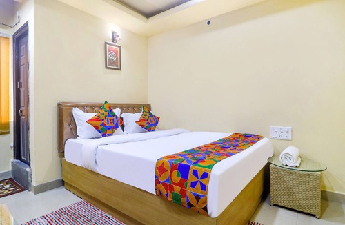Lakdi Ka Pul Hotel | Fabhotel Fortune Grand