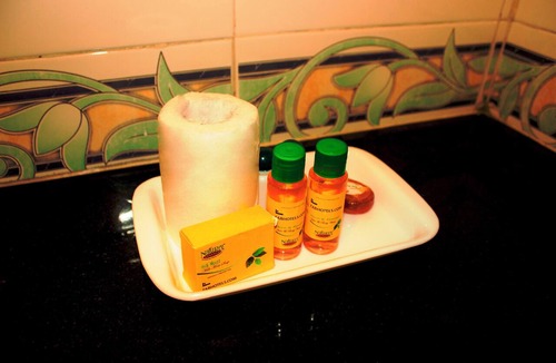 Karol Bagh Hotel | Fabhotel Fortune Residency - Nr Sarai Rohilla Railway Station
