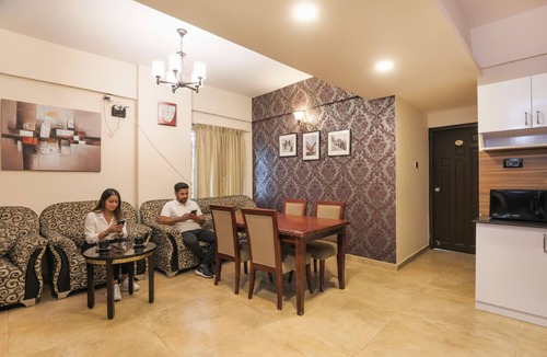 Pulikeshi Nagar Hotel | Fabhotel Frazer Suites