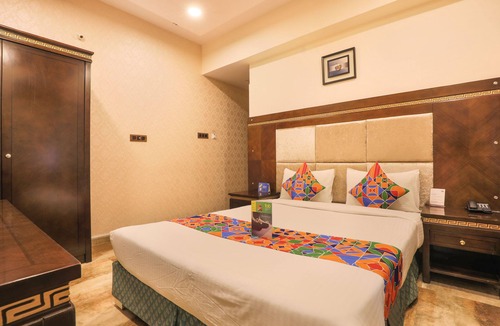 Pulikeshi Nagar Hotel | Fabhotel Frazer Suites