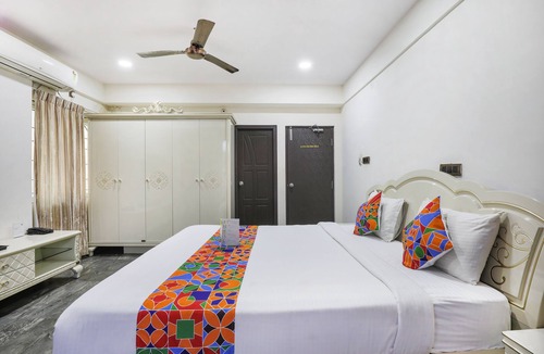 Pulikeshi Nagar Hotel | Fabhotel Frazer Suites