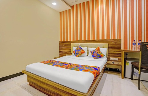 Indira Nagar Hotel | Fabhotel Galaxy Inn