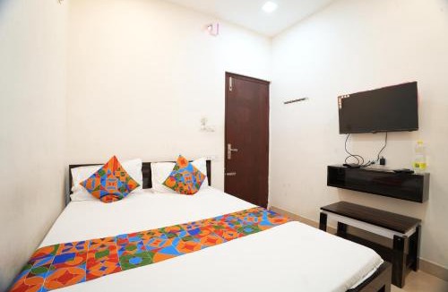 Vandalur Hotel | FabHotel Gold Residency