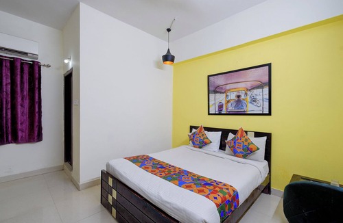 Kukatpalli Hotel | FabHotel Grand Broholic Luxury Rooms JNTU - Nr. JNTU Collegue Metro Station-Kukatpally