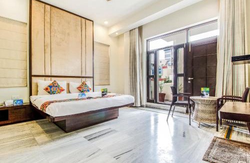 Vaishali Nagar Hotel | FabHotel Jaipur Villa