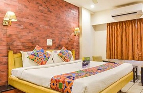 Dabagardens Hotel | Fabhotel Kinnera Comforts