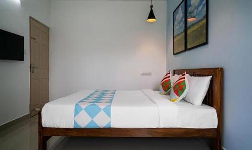 Kaloor Hotel | FabHotel Majestic Heights