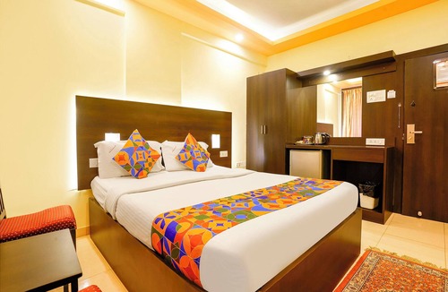 Altinho Hotel | FabHotel Manoshanti - Nr. Big Daddy Casino