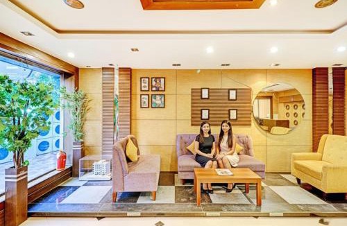 Marathahalli Hotel | FabHotel Mayuri Residency