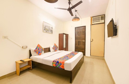 East of Kailash Hotel | FabHotel Mohan Villa