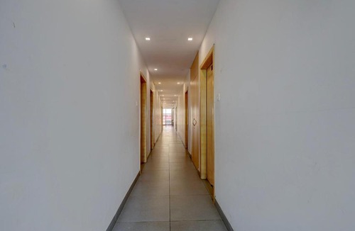 Chennai Hotel | FabHotel NA Grand