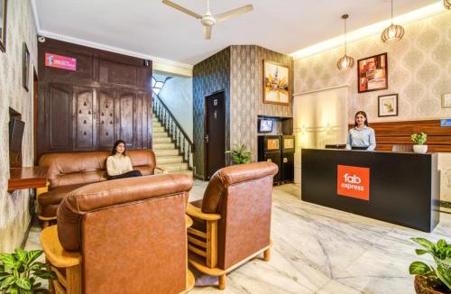 Chennai Hotel | FabHotel Nestlay Rooms