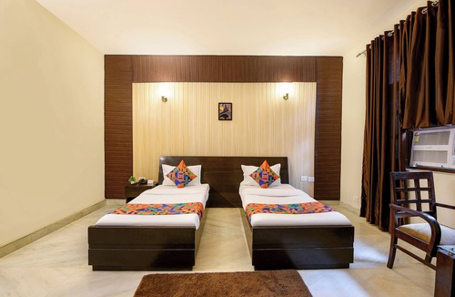 IMT Manesar Hotel | Fabhotel Next Home Prime