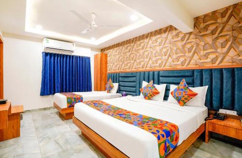 Navrangpura Hotel | FabHotel Nobel Inn