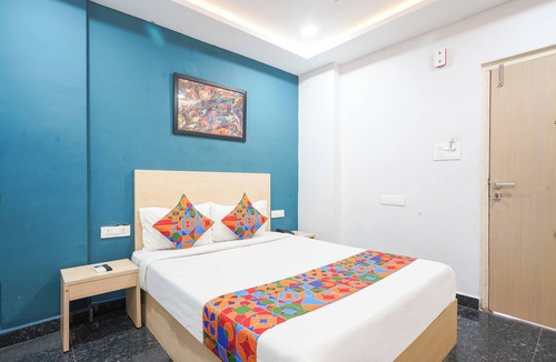 HITEC City Hotel | Fabhotel Orion - Nr Shilparamam, Hitech City