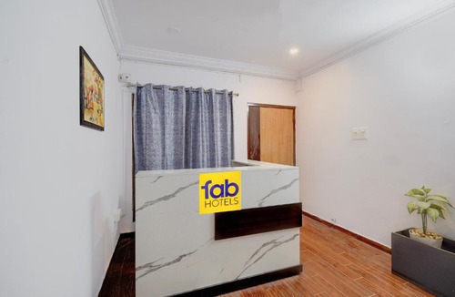 Hyderabad Hotel | FabHotel Prestige Lake Ridge