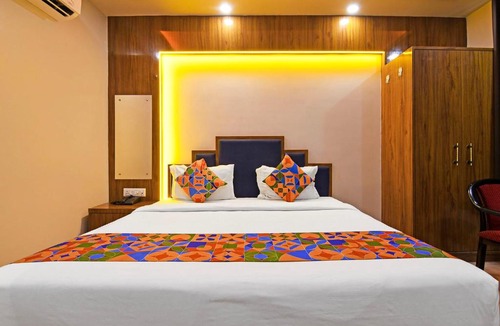Kolkata Hotel | FabHotel Prime Airport Palace - Nr Kolkata Airport