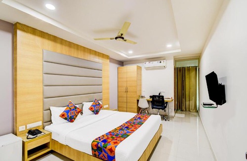 Gachibowli Hotel | FabHotel Prime Veeraj Suites- Nr Skyview10, Lumbini Avenue, Gachibowli