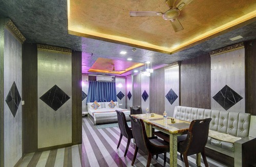 Hyderabad Hotel | Fabhotel Regal I