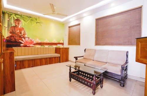 Fontainhas Hotel | FabHotel Ria Residency - Nr. Big Daddy Casino Cruise