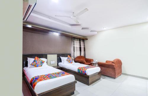 Lakdi Ka Pul Hotel | FabHotel Royal Residency II - Nr Lakdikapul Metro Station