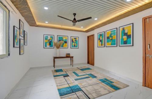 Pimpri - Chinchwad House | FabHotel Shree Krishna Inn