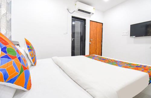 Phase 1 Hotel | FabHotel Silver 7 Homes