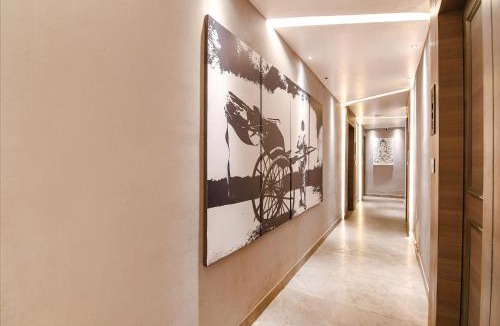 Kolkata Hotel | FabHotel Sivalika Inn - Howrah