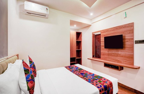 RR Nagar Hotel | FabHotel SK OAK Suites -RR Nagar